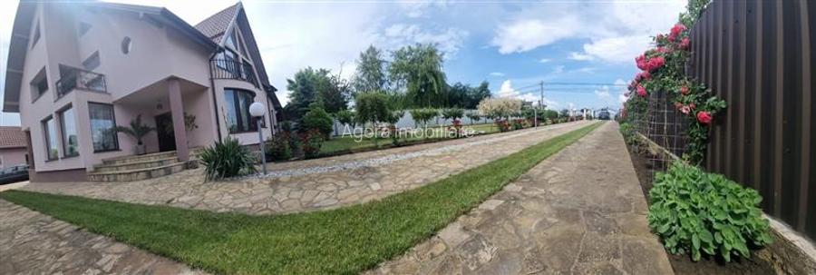 Vila de vanzare 200 mp cu anexe 40 mp si teren 1600 mp - 9