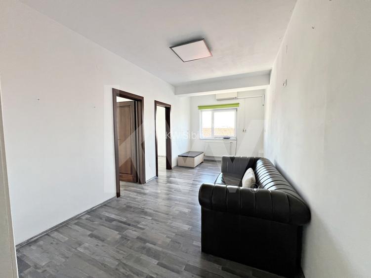 Spații de birouri de închiriat, 5 incăper,  80 mp – clădire de birouri cu lift - 3