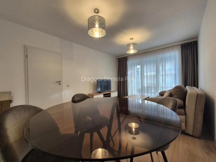 Apartament 2 camere, spatios, zona Tractorul - 2