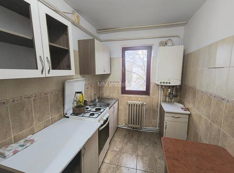 Apartament 2 camere, Zona Primaverii , etaj 4, semidecomandat - 7