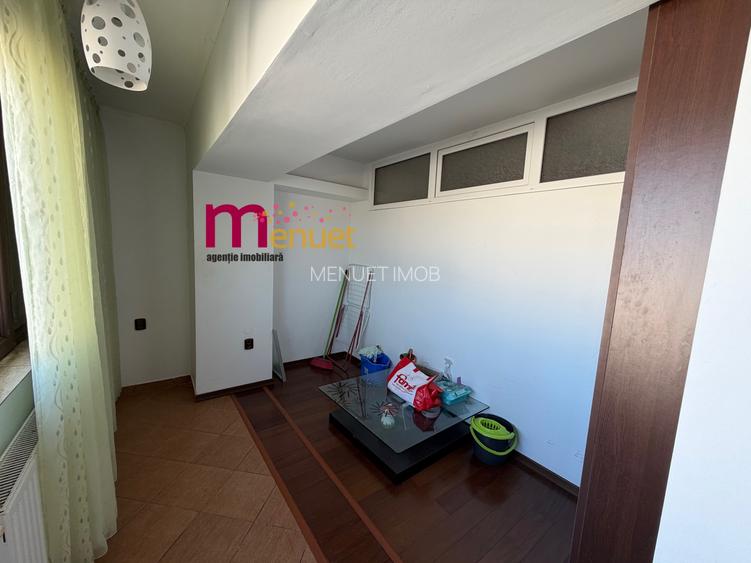 Apartament 2 camere,str.Mircea Voda,etaj 2 - 9