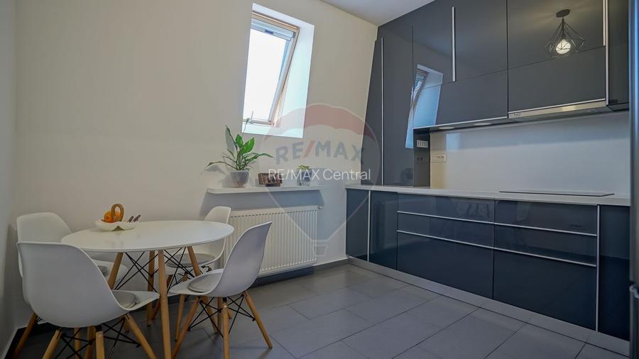 Apartament spațios, terasă proprie, Tractorul, Brașov - 14