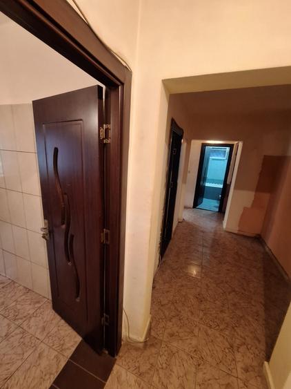 Intim - Sabroso, apartament 3 camere decomandate,