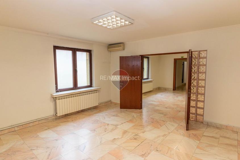 Casa / Vila cu 7 camere de inchiriat în zona Victoriei - 18