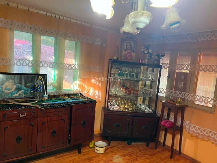 Vând Casă batraneasca Buhusi  - 10