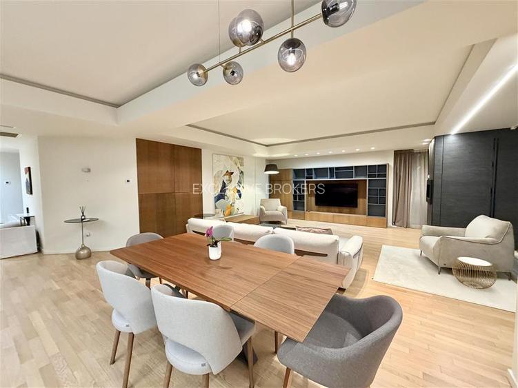 Luxury apartment   200 sqm usable  |Charles de Gaulle  2 parking - 4