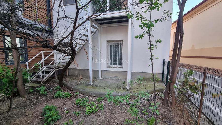 Apartament la casa de 4 camere zona bulevard 15 Noiembrie - 3