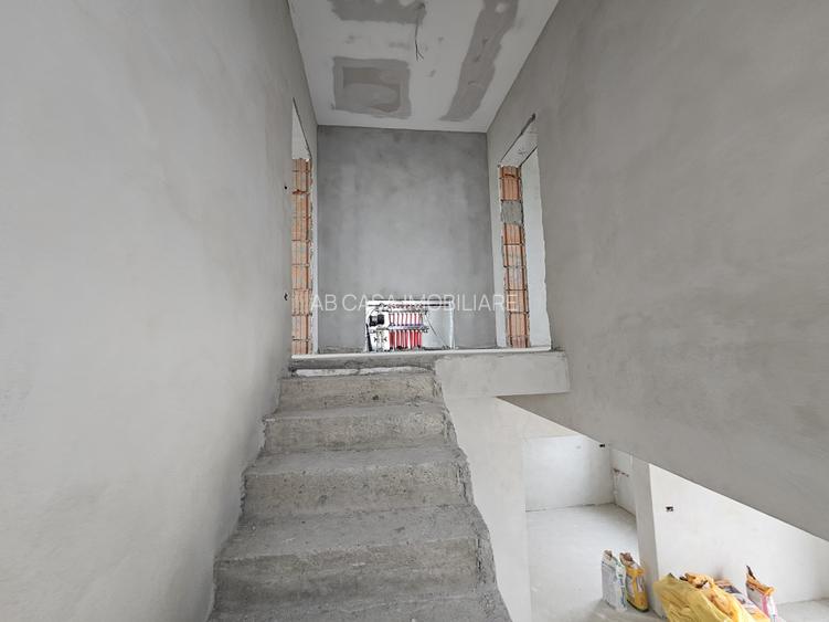Duplex nou, P+M, 1 apartament la cheie, 1 la alb, Moșnița Nouă, comision 0% - 25
