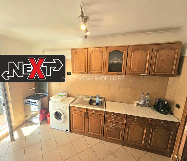 Apartament cu 3 camere zona 1 mai - 8