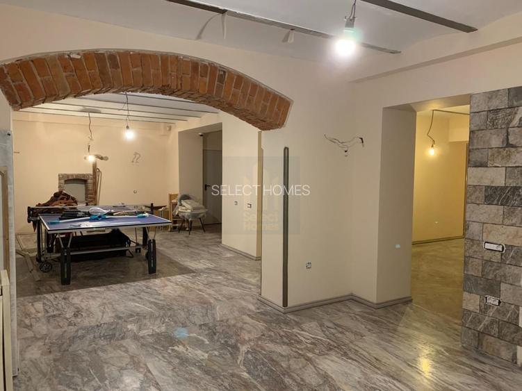 Vila istorica de vanzare in zona *Unirii* | 21 camere | curte, garaj - 43