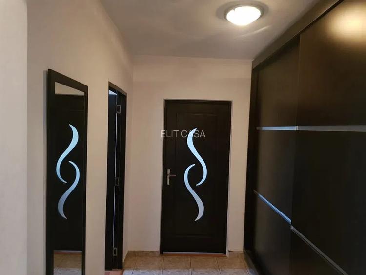 Apartament cu 2 camere, decomandat, zona Tatarasi - 4