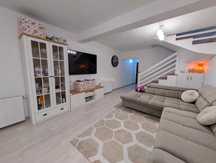 Casă de vânzare P+1, 3 camere decomandate , mobilata  Ovidiu, Constanta, - 8