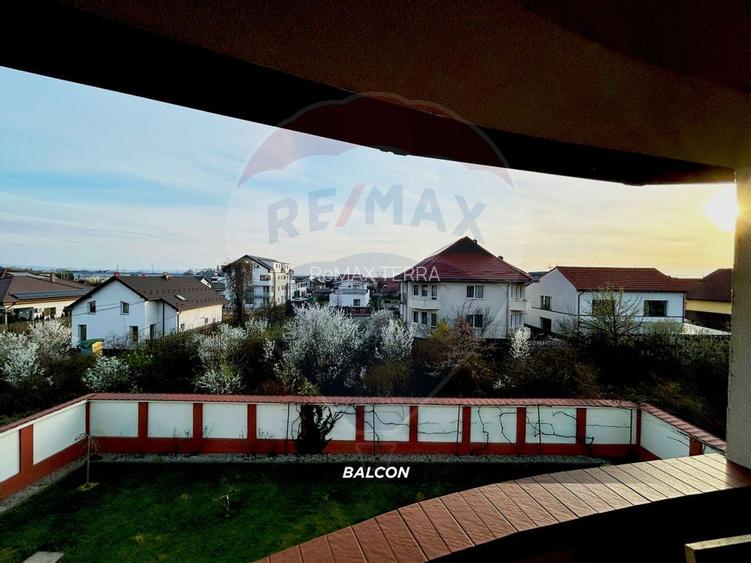 DE INCHIRIAT: Apartament cu 2 camere-strada Victoriei - 13