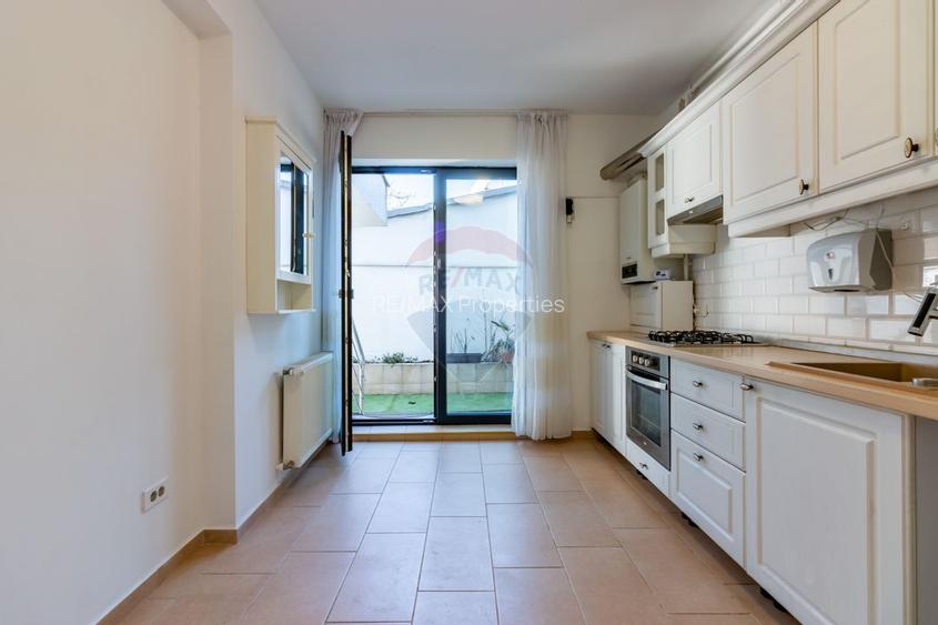 Apartament de vanzare în Bucurestii Noi, curte 80 mp, parcare, boxa - 15