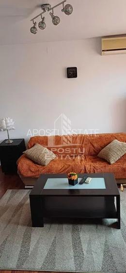 Apartament cu 2 camere, etaj 4 cu acoperis, zona Dacia - 2