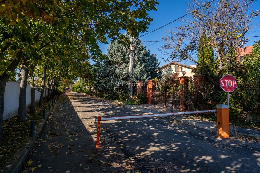 Vilă superbă, 13-17 camere, ponton privat și vedere panoramică la Lacul Morii - 4