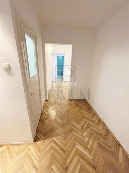 BABA DOCHIA - 3 Cam - Decom - Centrala Proprie - 2 Bai - 3 Boxe - Garaj - ETAJ 1 - 7