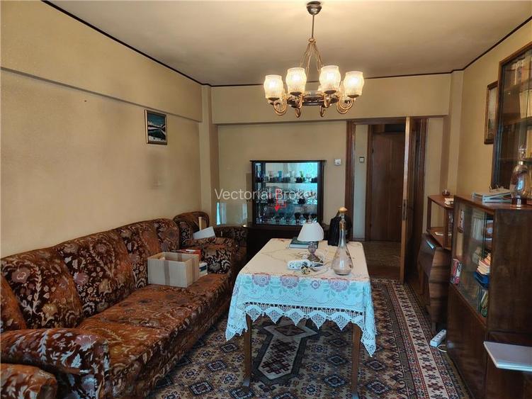 Apartament 3 camere zona Ion Mihalache cu Turda constructie 1984 - 32