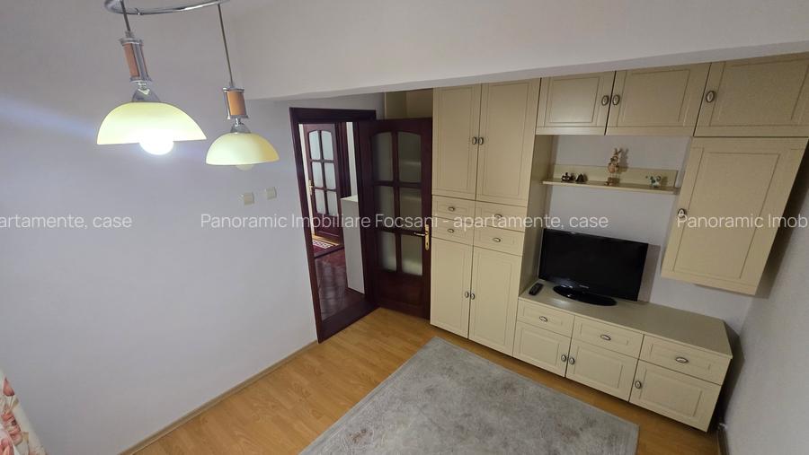 Apartament 4 camere de vanzare, etajul 2, Focsani - 19