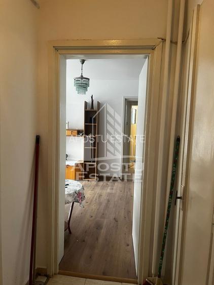 Apartament 2 camere ,  Spatios , Zona Take Ionescu - 4