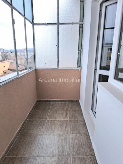 Apartament decomandat cu 3 camere  cu parcare cartier Intre Lacuri - 7