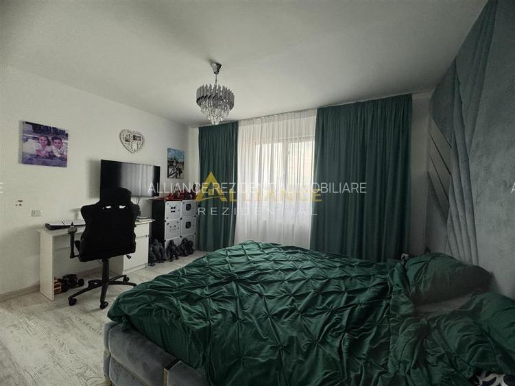 Vila Individuala - mobilata/utilata - 4 camere - 2 bai - teren 405 - 14