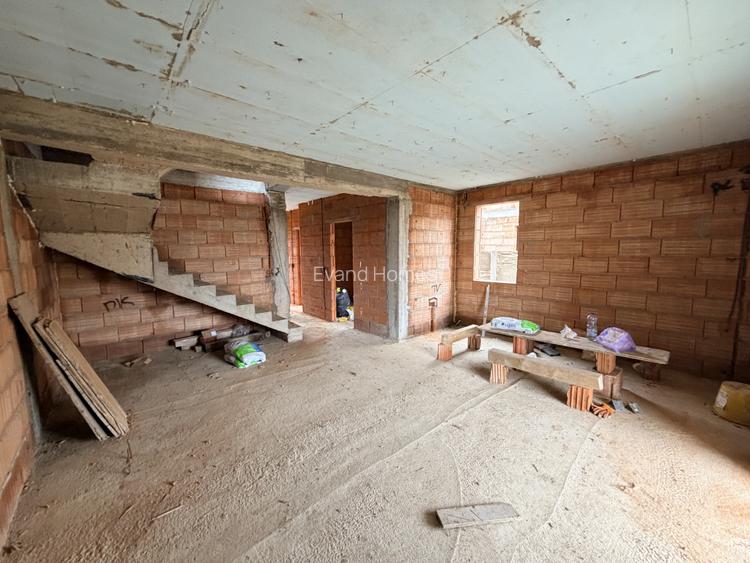 Duplex cu 4 camere -110 mp- Mosnita Noua - Comision 0% - 10