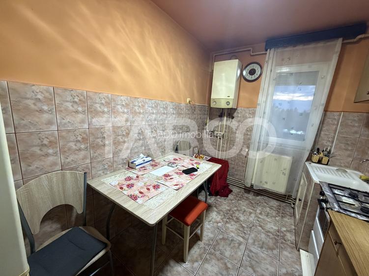 Apartament 3 camere etaj 3 boxa la subsol aer conditionat 62 mpu - 7