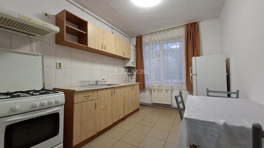 De vanzare apartament 2 cam, Tg. Mures, 7 Noiembrie Zona UMF - 6