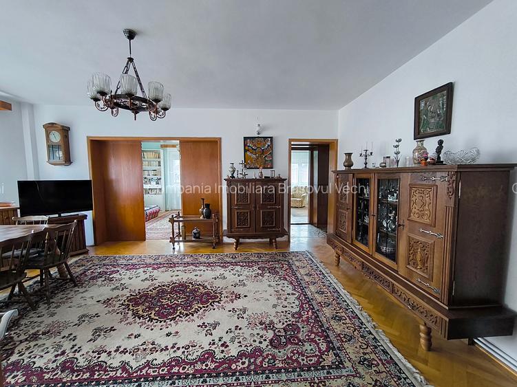 Vila cu 2 apartamente spatioase si teren de 670 mp. - 5