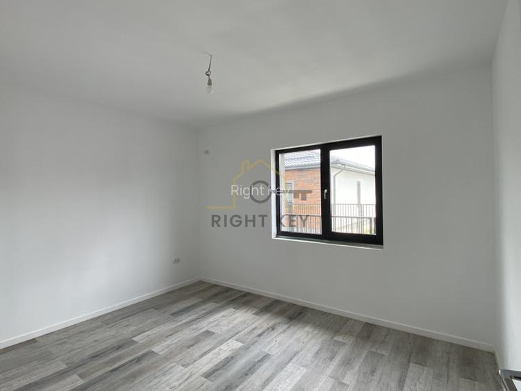 Case parter 4 cam, 380mpt, asfalt, parc, toate utilitatile!Comision 0% - 8