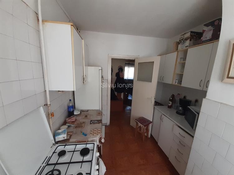 Apartament de vânzare 3 camere zona Cetate str. Closca Alba Iulia - 12