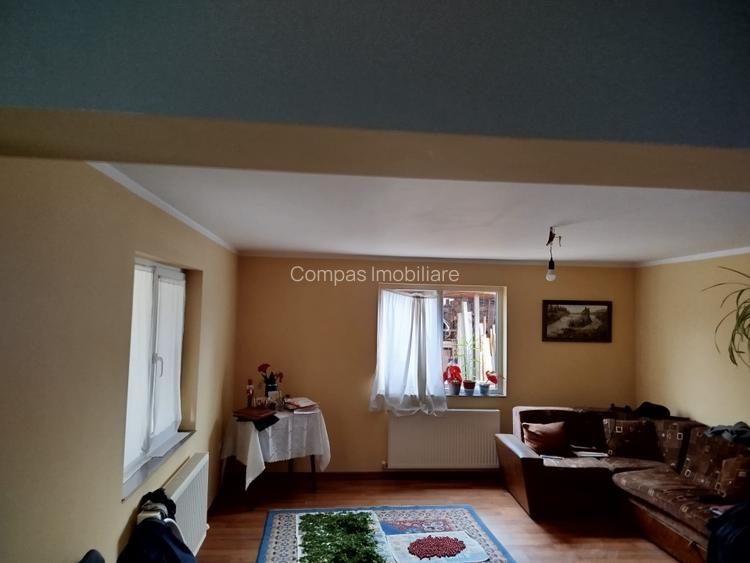 Casã și teren Piatra Neamț, ieșirea spre Dumbrava Roșie - 2