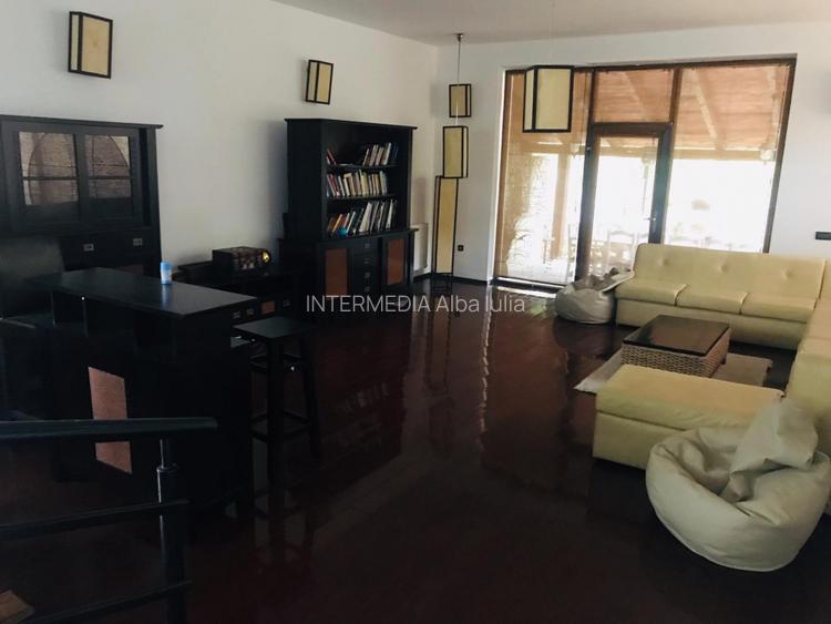 Casa D+P+E de inchiriat in Alba Iulia zona CETATE 350 mp si Teren 600 mp - 16