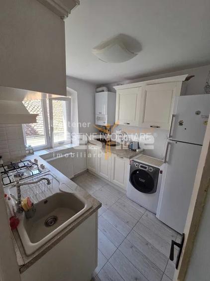 Apartament 2 camere, et. 1, proaspăt renovat, Piața Sfatului - 6