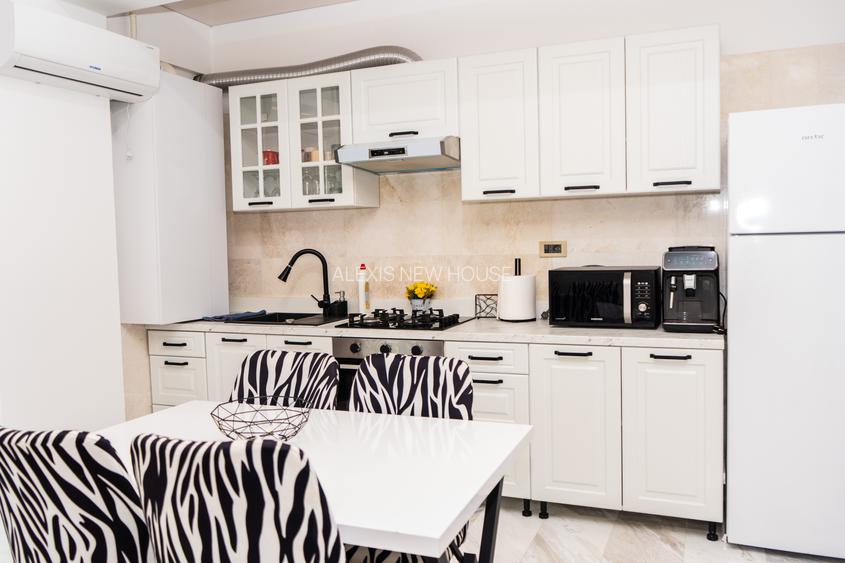 Rafinament la înălțime – Apartament Premium cu Piscină, (Parcare inclusa)(AXV28) - 4