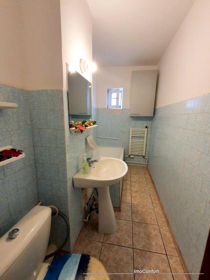 Apartament cu 2C decomandat in Nicolina- Catedrala Catolica ,parcare