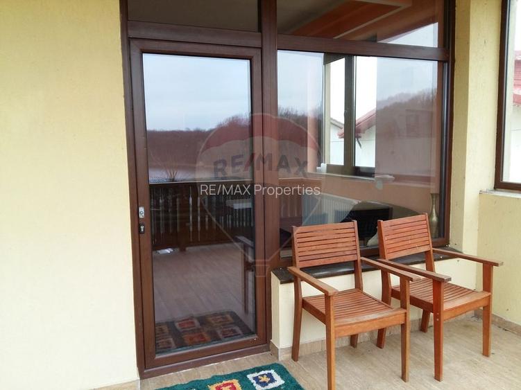 De vanzare vila langa lac la Moara Vlasiei - 9