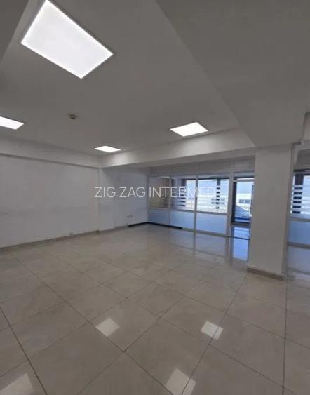 Centru - Bd. Mamaia , spatiu IDEAL BIROURI in cladire reprezentativa , 240 mp. - 14