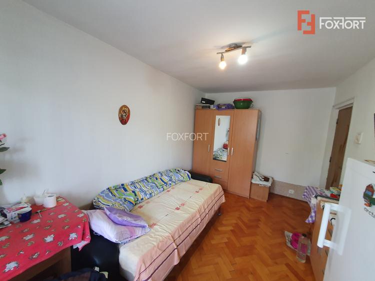 Apartament 4 camere, etaj 1, centrala proprie, zona Dacia - 11