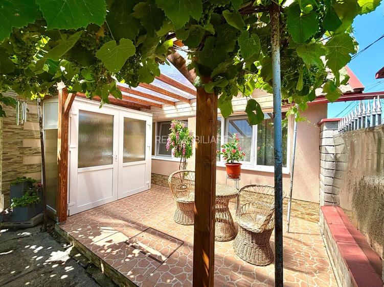 Casa individuala 4 camere - centru Sacalaz-Comision 0% - 8