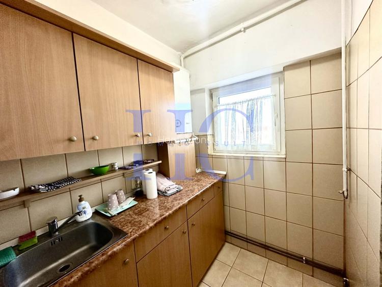 Garsoniera decomandata, etaj 3, zona Hipodrom 4 - 3