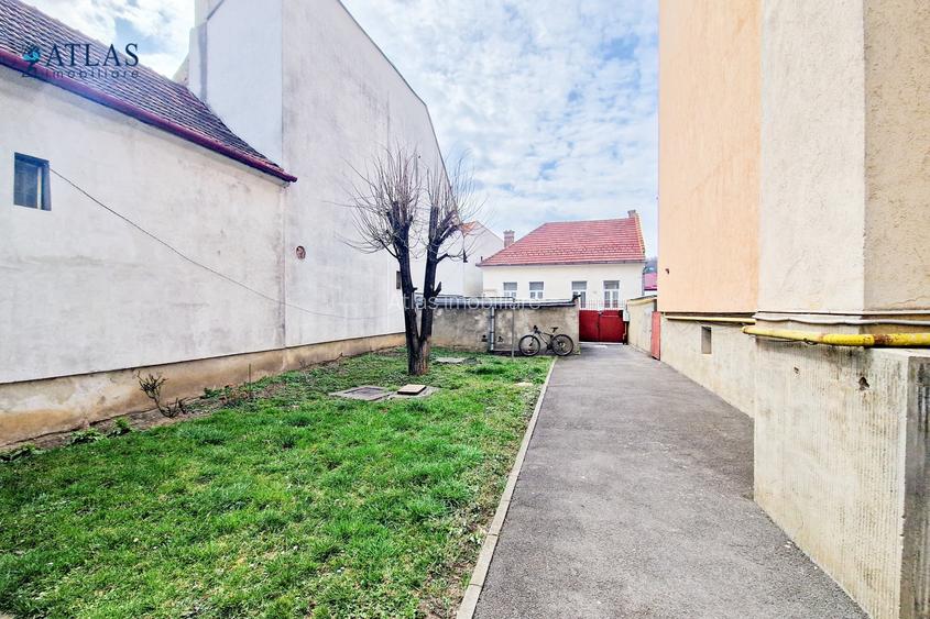 Decomandat, 3 camere, 91 mp., ultracentral, et. 2  din 4, vedere catre Tampa, - 16