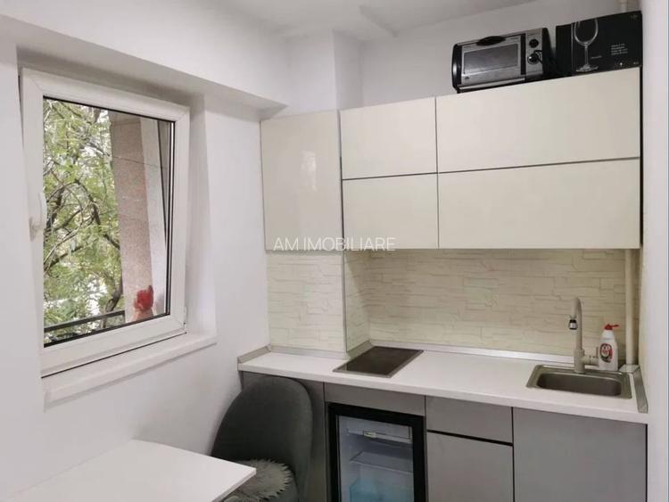 GARSONIERA BUCATARIE INCHISA, BLOC NOU, MOBILAT/UTILAT MODERN, CURAT - 2