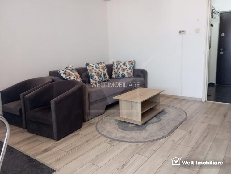 De inchiriat apartament cu 1 camera strada Parang - 3