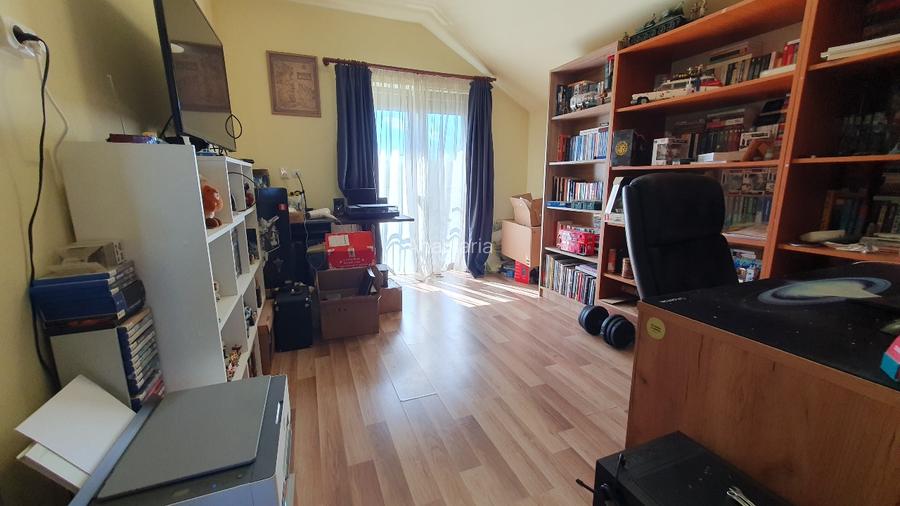 Proprietar vând casă individuală pe colț în zonă liniștită - 12