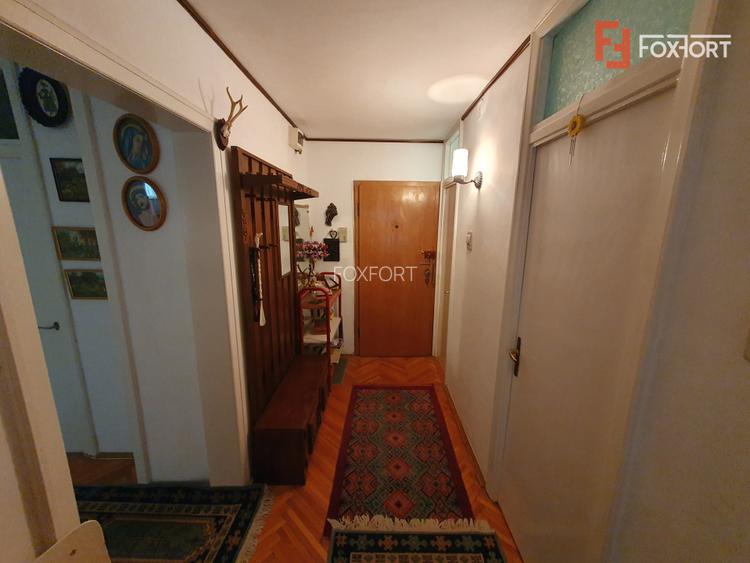 Apartament 3 camere, decomandat, etaj 1, zona Vladeasa - 11
