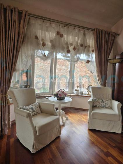 Casa cu 6 camere,singur in curte si dublu front stradal,zona Cantemir,Oradea - 4