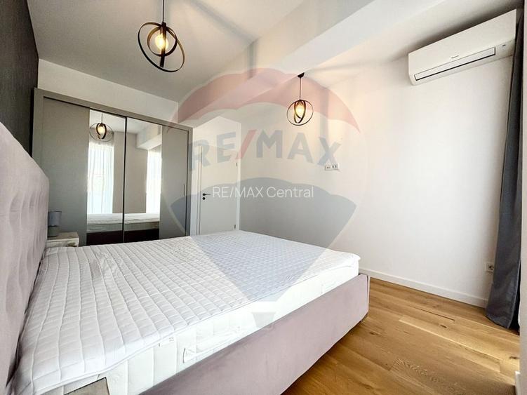 Apartament 2 camere de închiriat central, loc de parcare, comision 0 - 11