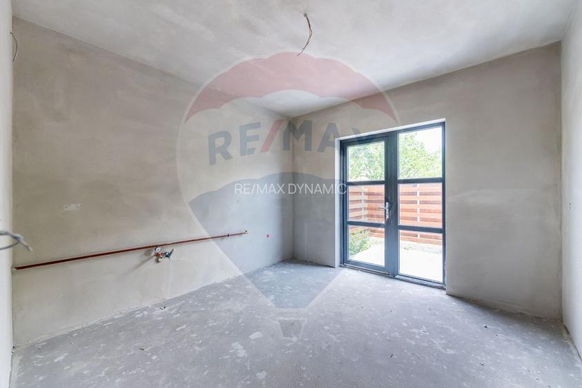 Apartament cu terasa si 2 locuri de parcare * Complex nou-central - 17